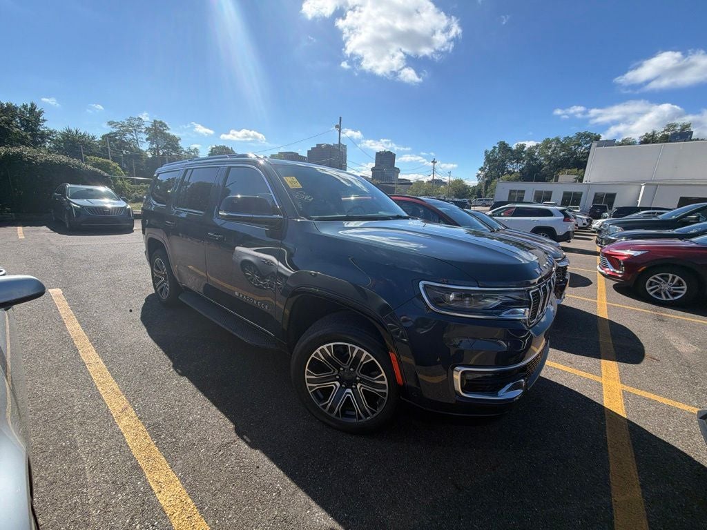 2023 Jeep Wagoneer Base