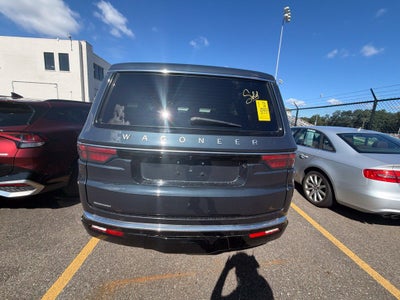 2023 Jeep Wagoneer Base