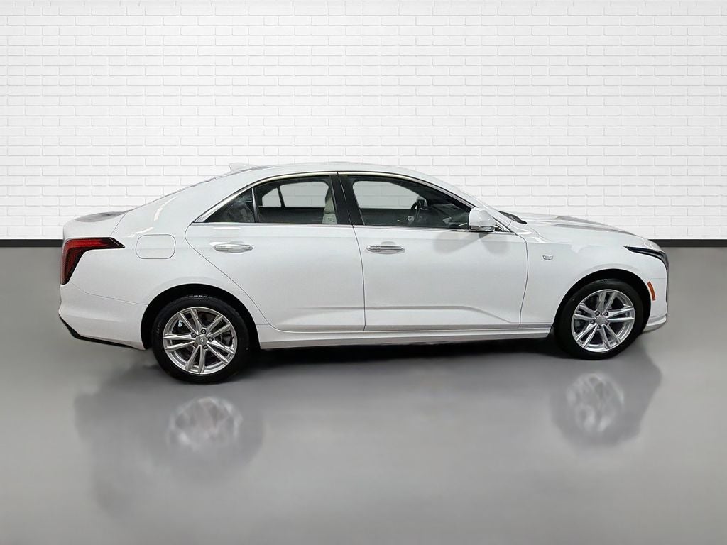 2022 Cadillac CT4 Luxury