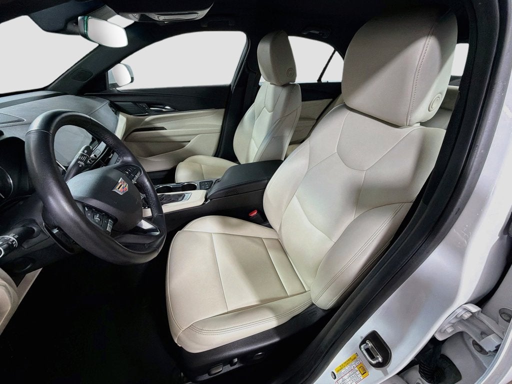 2022 Cadillac CT4 Luxury