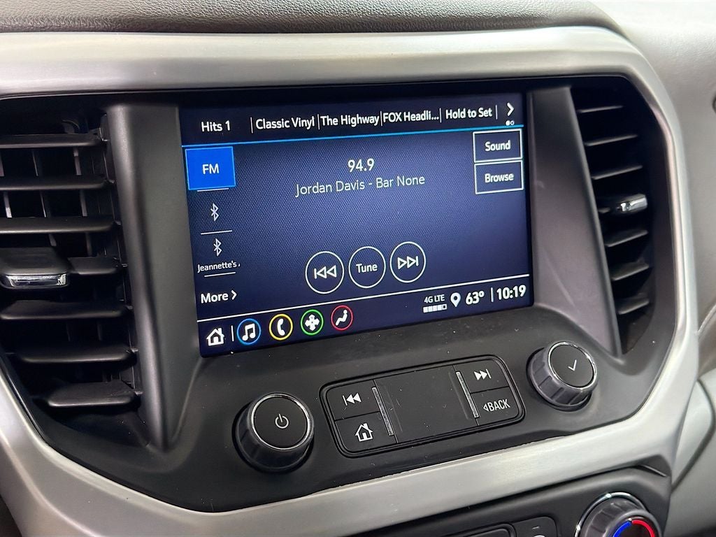 2022 GMC Acadia SLE