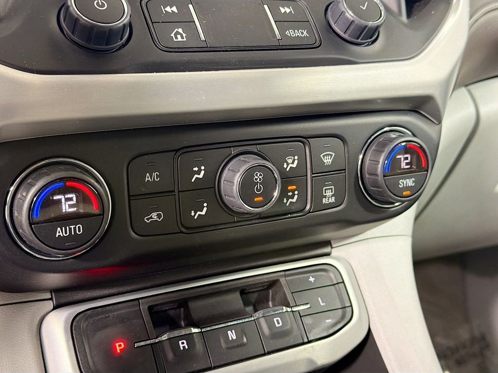 2022 GMC Acadia SLE
