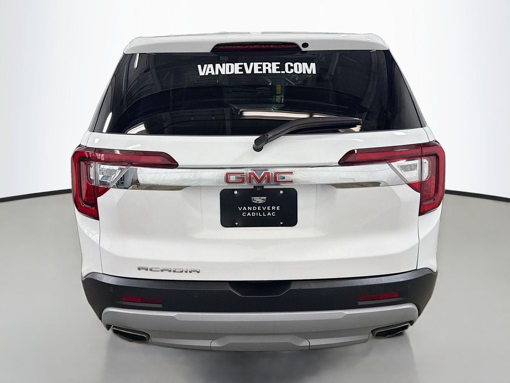 2022 GMC Acadia SLE
