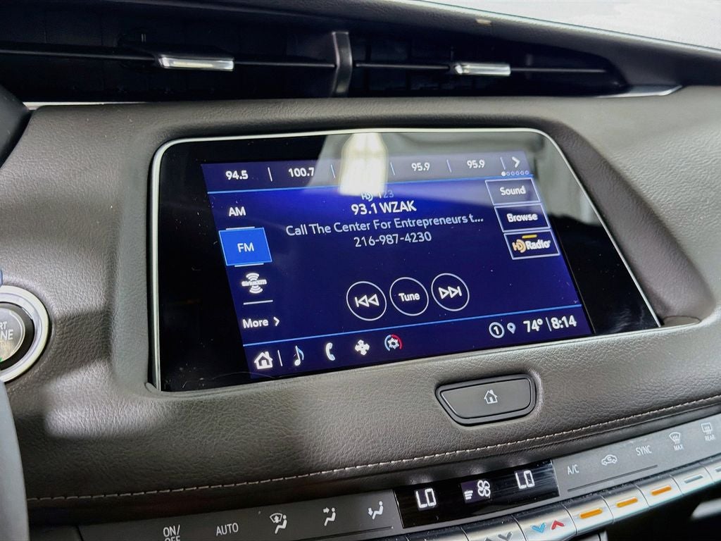 2023 Cadillac XT4 Premium Luxury