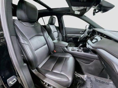 2023 Cadillac XT4 Premium Luxury