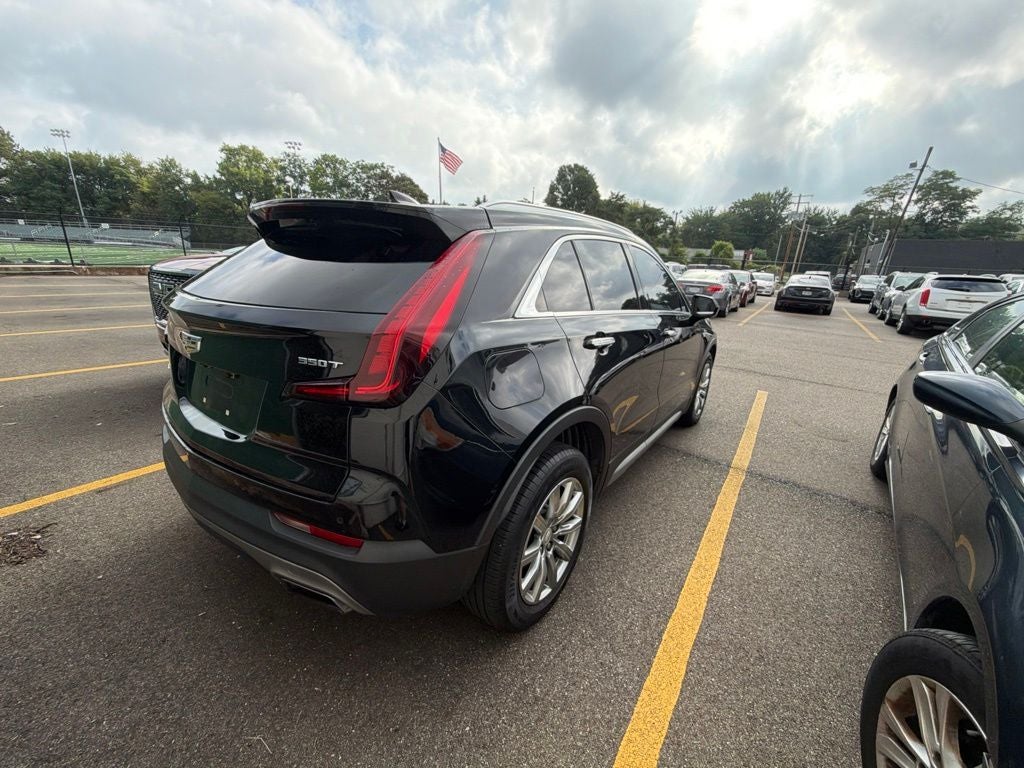 2020 Cadillac XT4 Premium Luxury