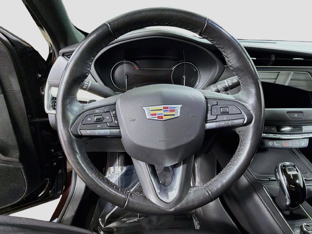 2020 Cadillac XT4 Premium Luxury