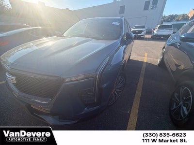 2024 Cadillac XT4 Sport