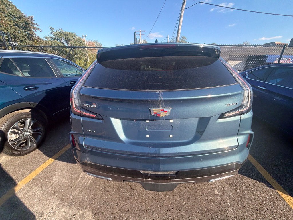 2024 Cadillac XT4 Sport