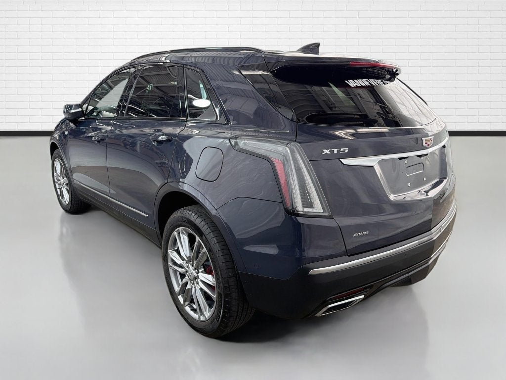 2025 Cadillac XT5 Sport