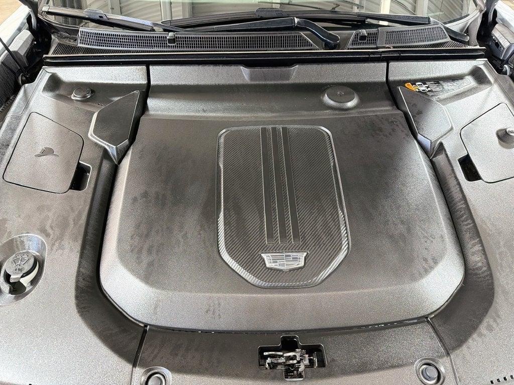 2024 Cadillac LYRIQ Sport