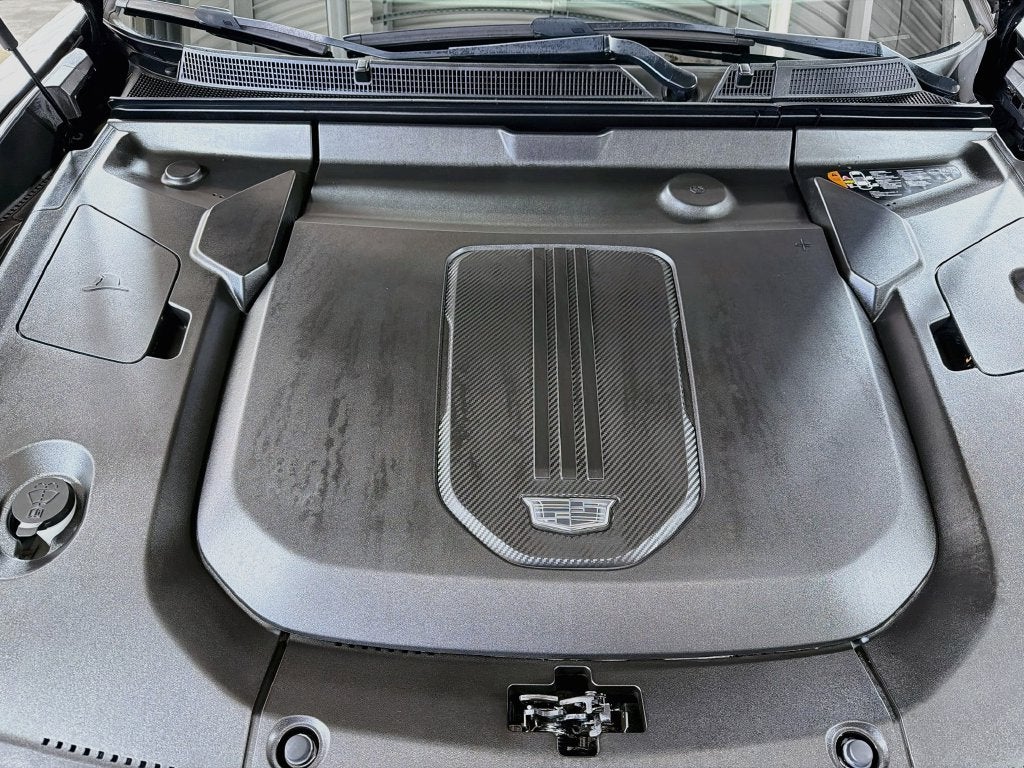 2024 Cadillac LYRIQ Sport