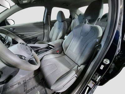 2021 Hyundai Elantra SE
