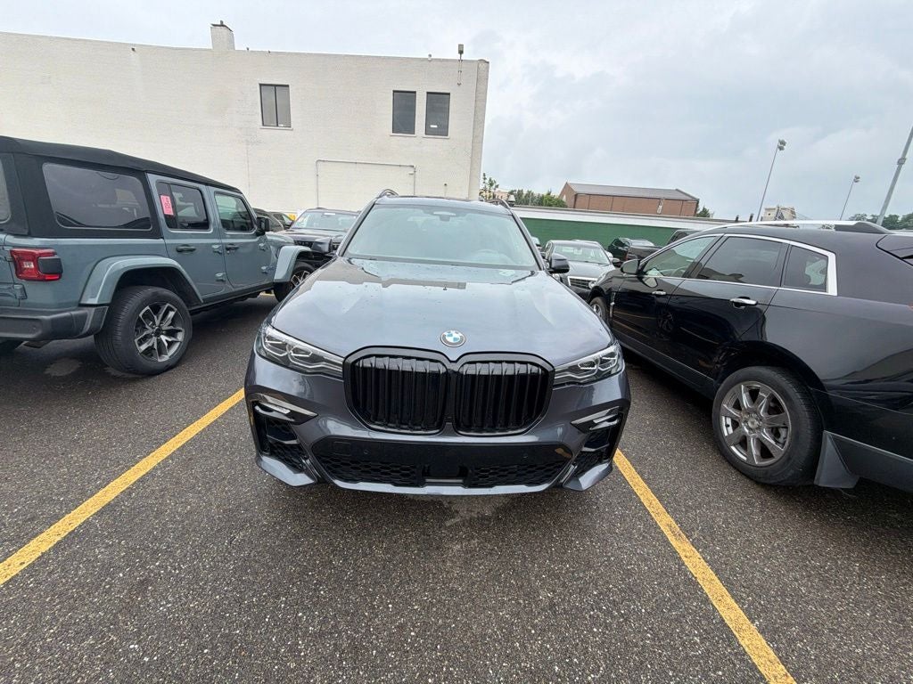 2021 BMW X7 xDrive40i