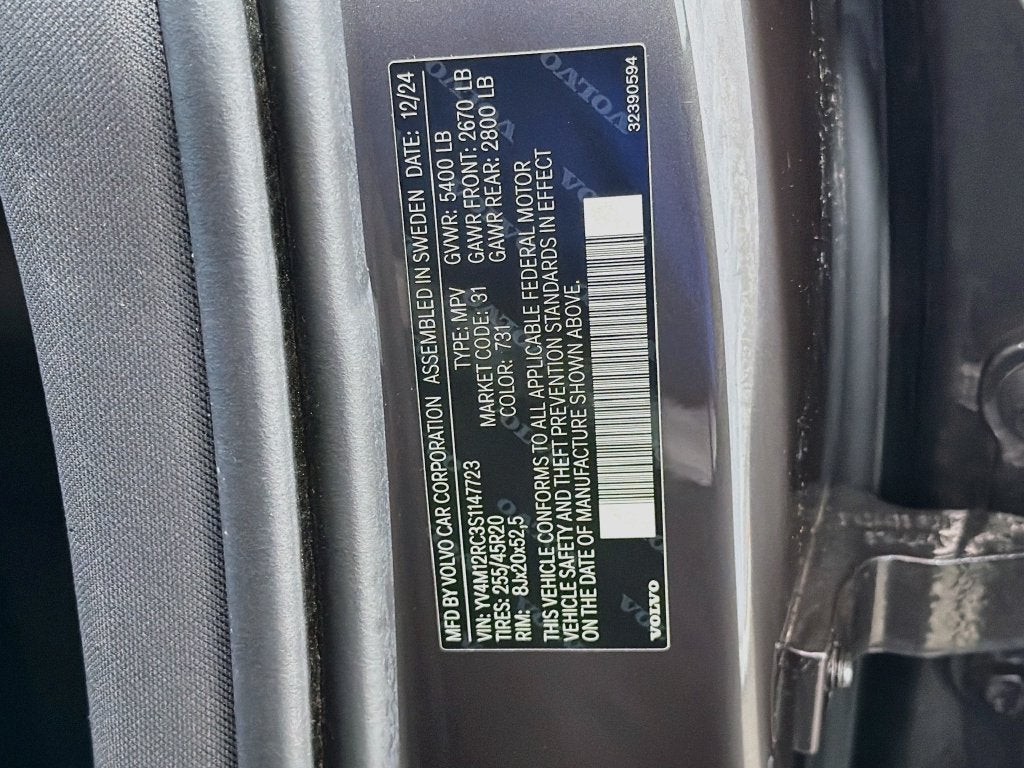 2025 Volvo XC60 B5 Plus