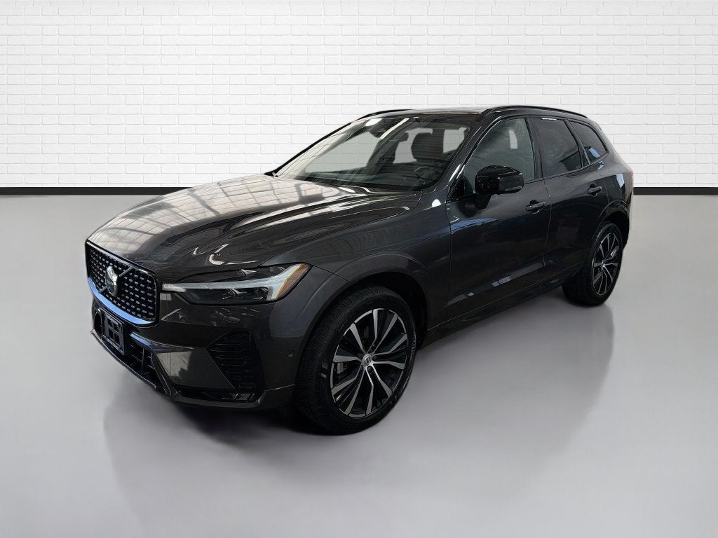 2025 Volvo XC60 B5 Plus
