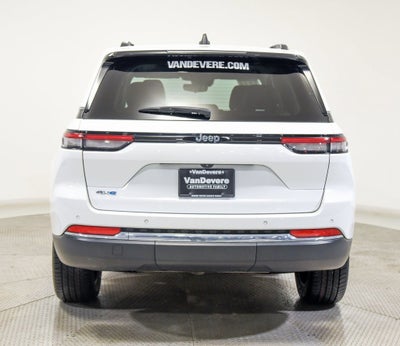 2022 Jeep Grand Cherokee 4xe BASE