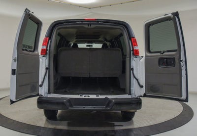 2023 Chevrolet Express Passenger 3500 1LS