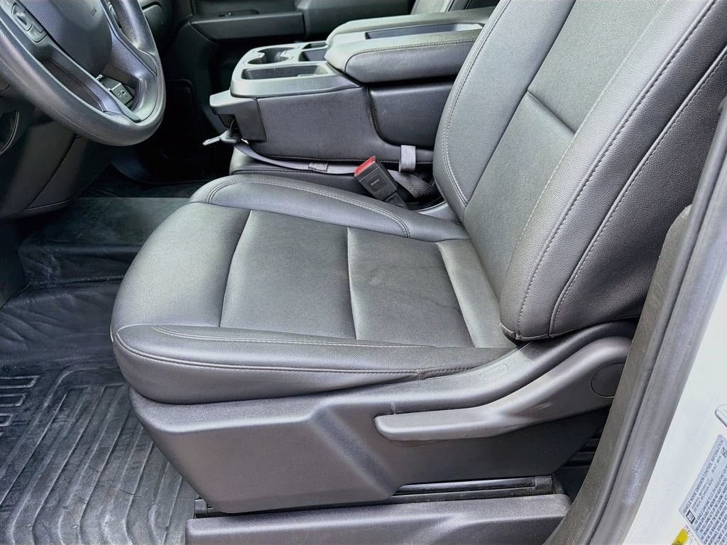 2025 Chevrolet Silverado 3500 HD WT DRW
