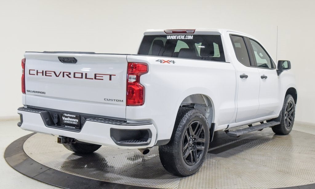 2022 Chevrolet Silverado 1500 Custom
