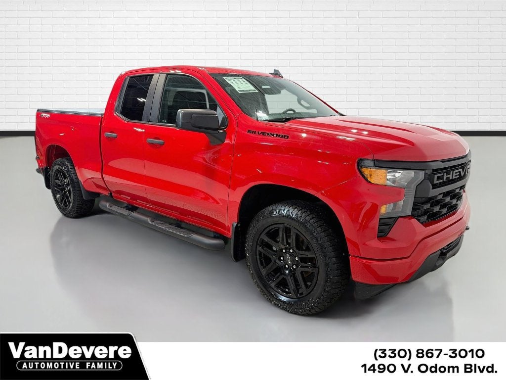 2023 Chevrolet Silverado 1500 Custom