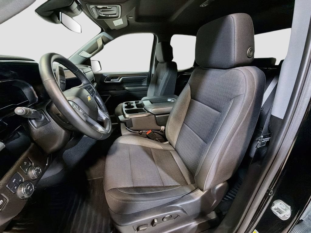 2025 Chevrolet Silverado 1500 LT (2FL)