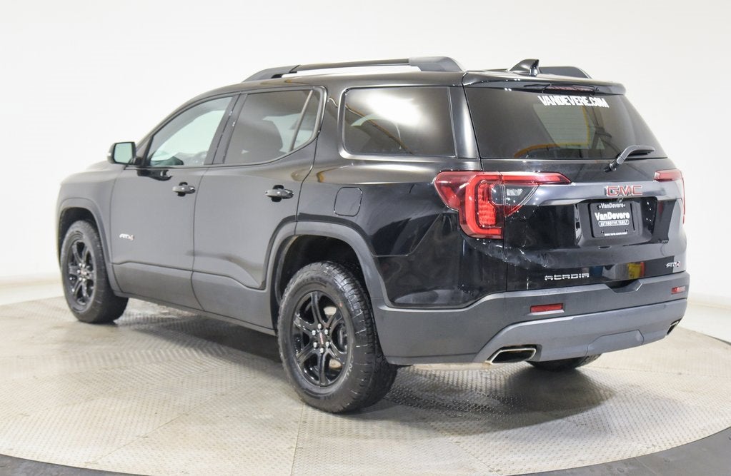 2023 GMC Acadia AT4