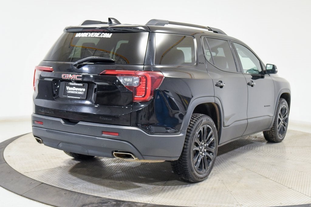 2022 GMC Acadia SLT