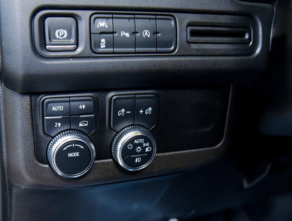 2024 GMC Yukon SLE