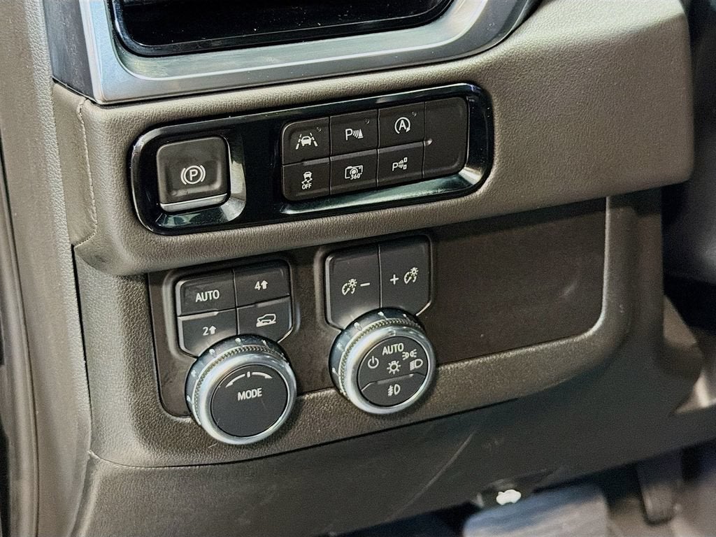 2025 GMC Yukon XL Elevation