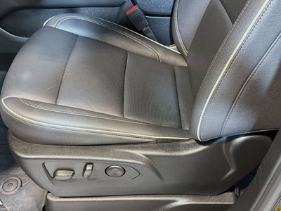 2025 GMC Yukon XL Elevation