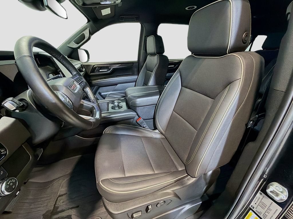 2025 GMC Yukon XL Elevation