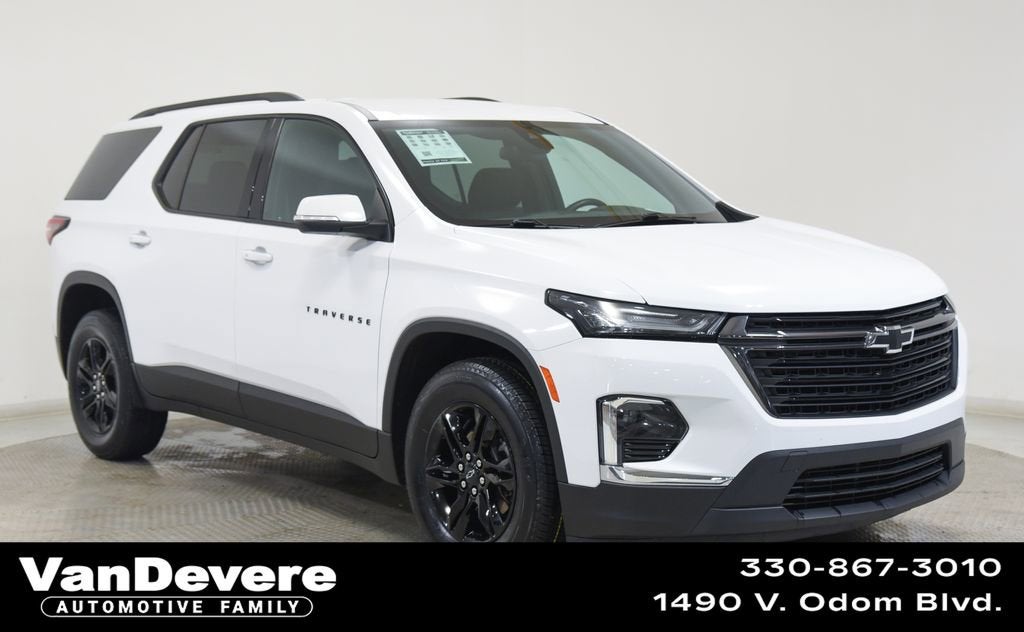 2023 Chevrolet Traverse LT Cloth