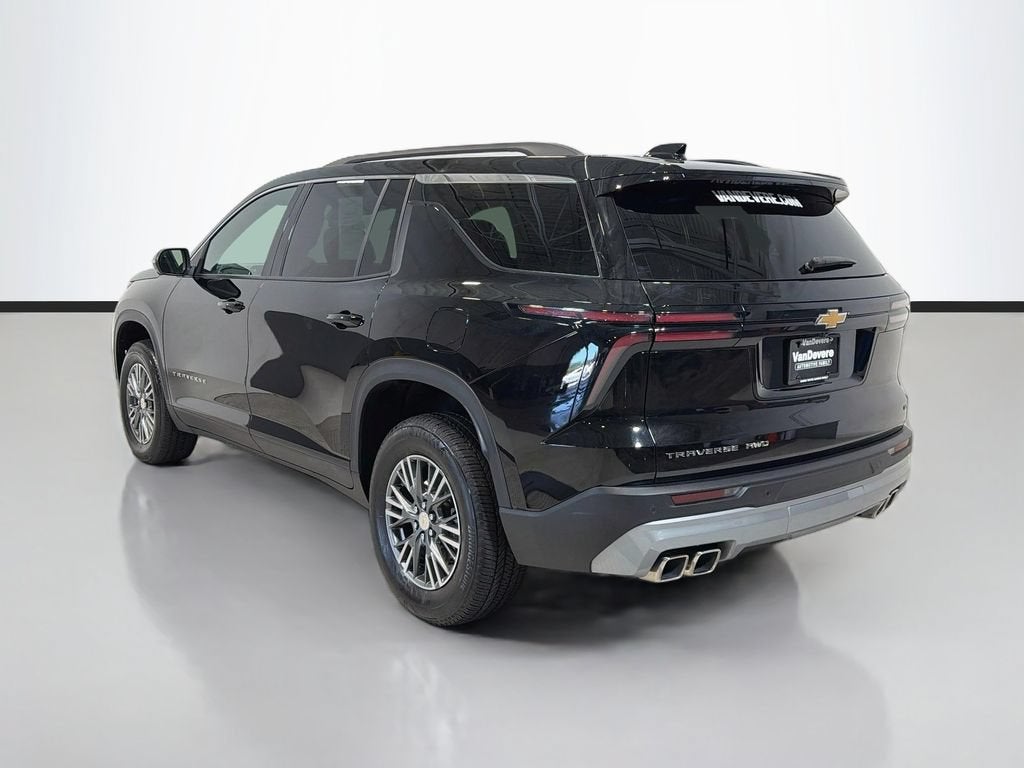 2024 Chevrolet Traverse LT