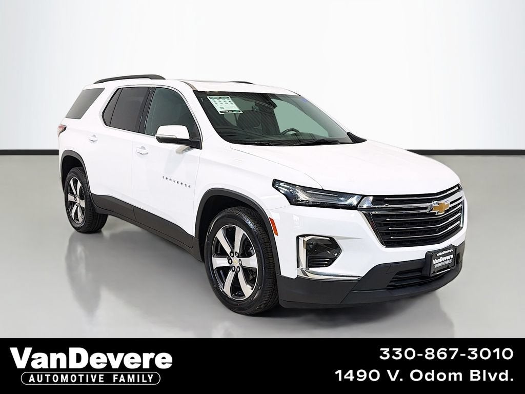 2023 Chevrolet Traverse LT Leather