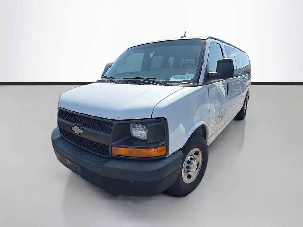 2013 Chevrolet Express Passenger 3500 LS