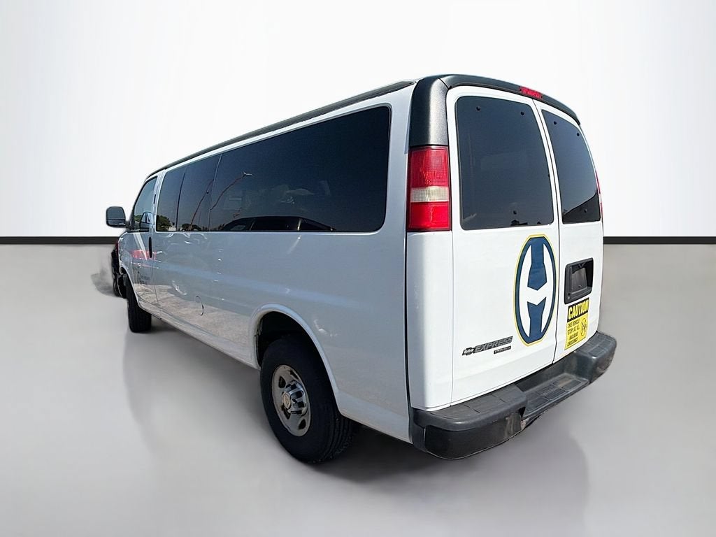 2013 Chevrolet Express Passenger 3500 LS