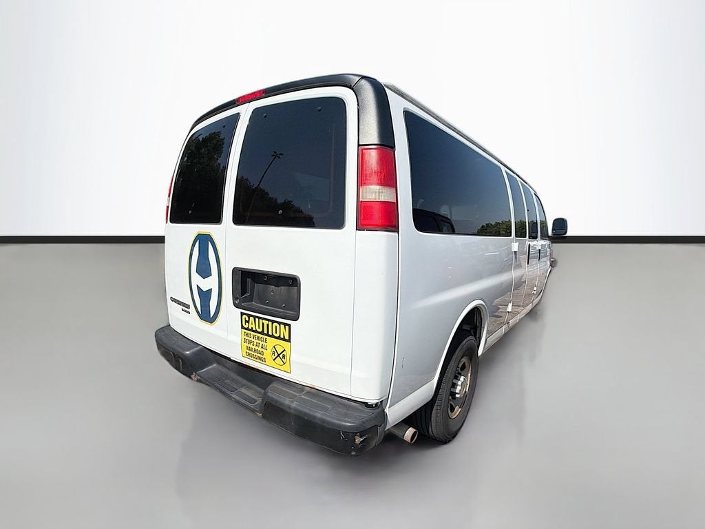 2013 Chevrolet Express Passenger 3500 LS