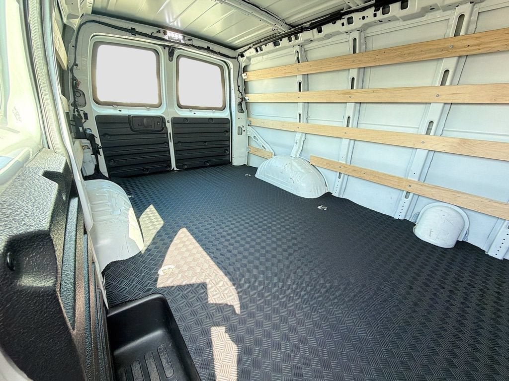 2025 GMC Savana Cargo Work Van