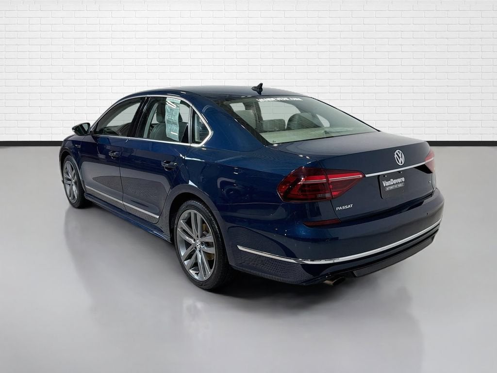2019 Volkswagen Passat 2.0T SE R-Line