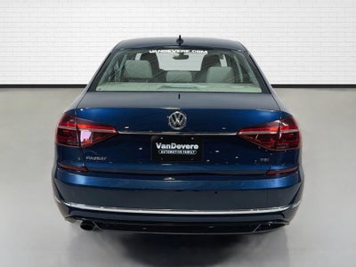 2019 Volkswagen Passat 2.0T SE R-Line