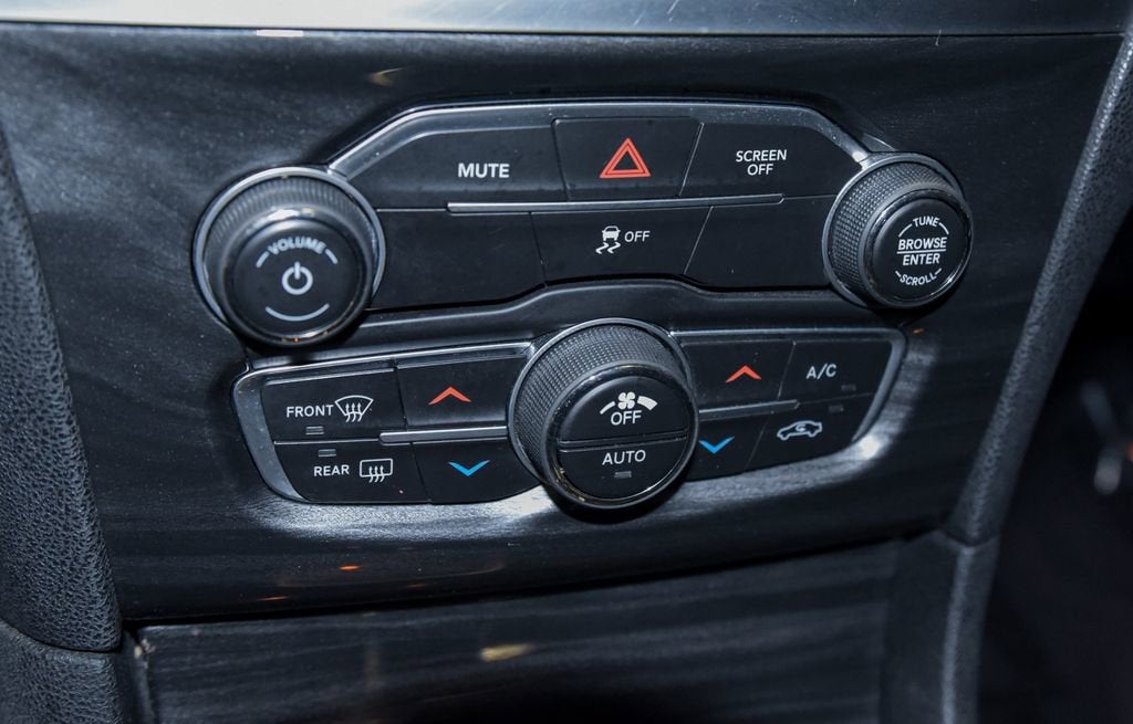 2019 Chrysler 300 Touring