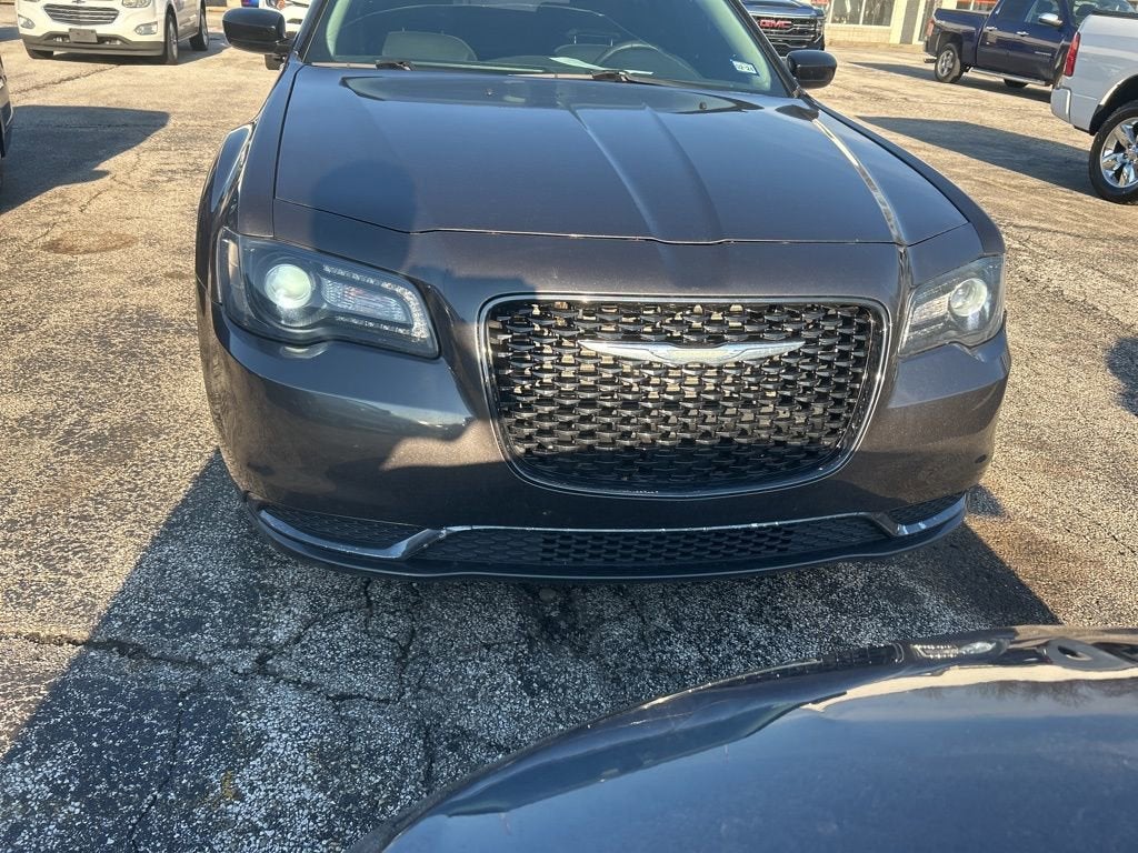 2019 Chrysler 300 Touring