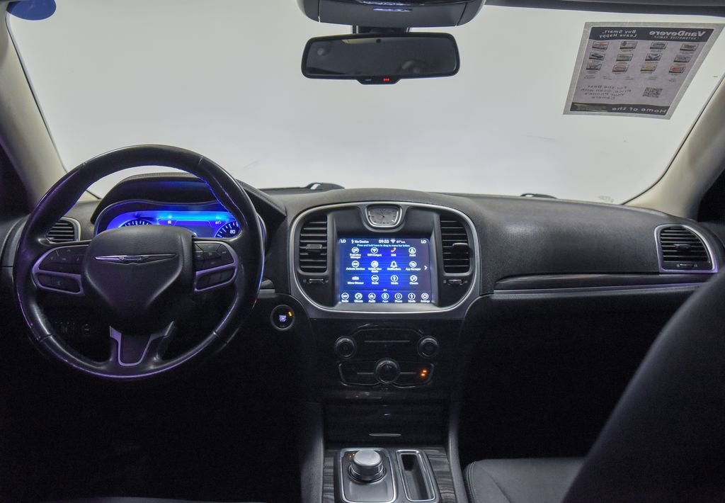 2019 Chrysler 300 Touring