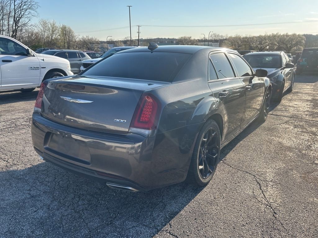 2019 Chrysler 300 Touring