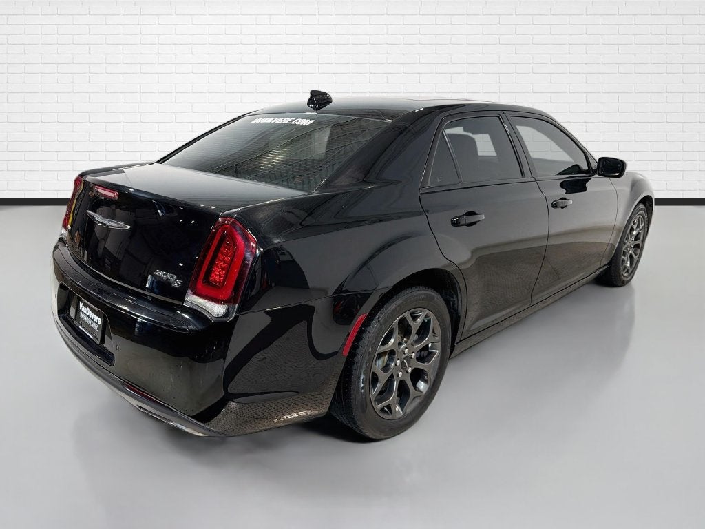 2018 Chrysler 300 300S