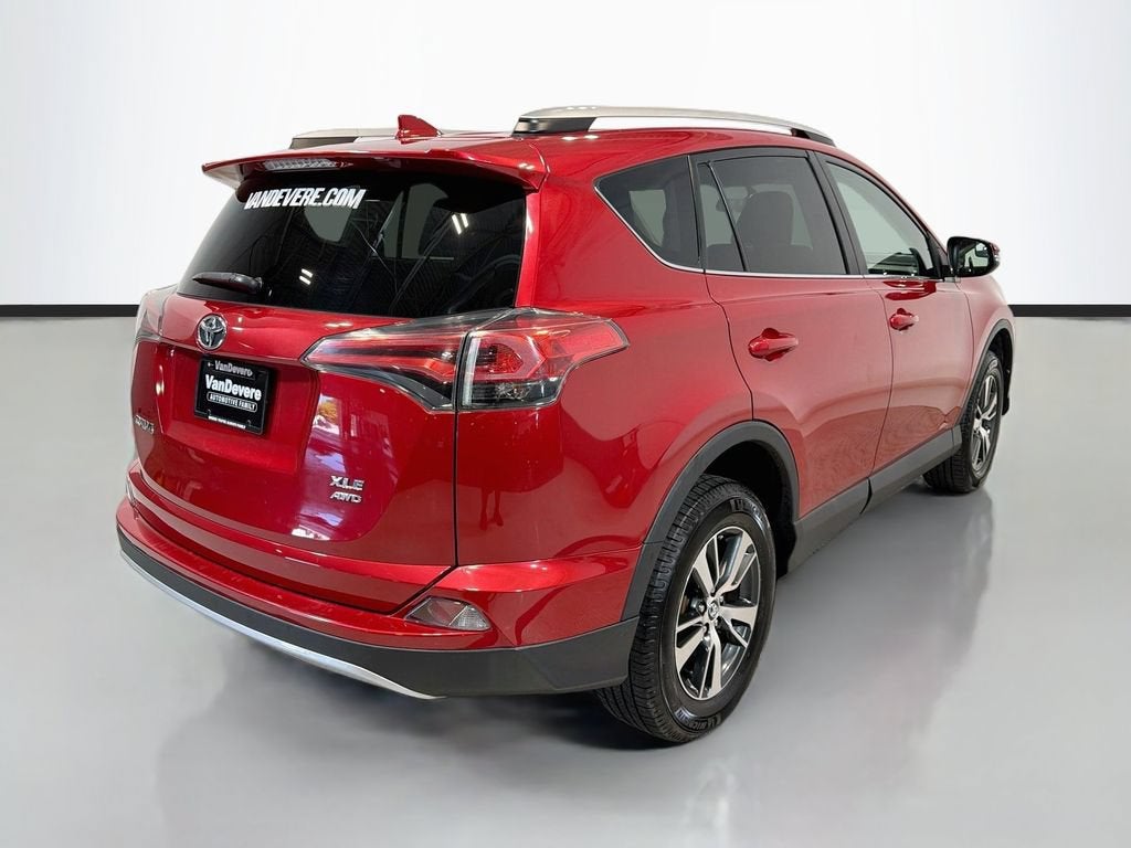 2016 Toyota RAV4 XLE