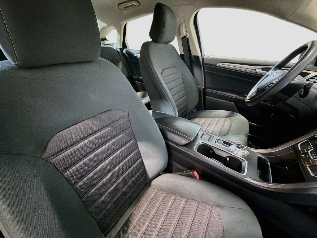 2020 Ford Fusion Hybrid SE