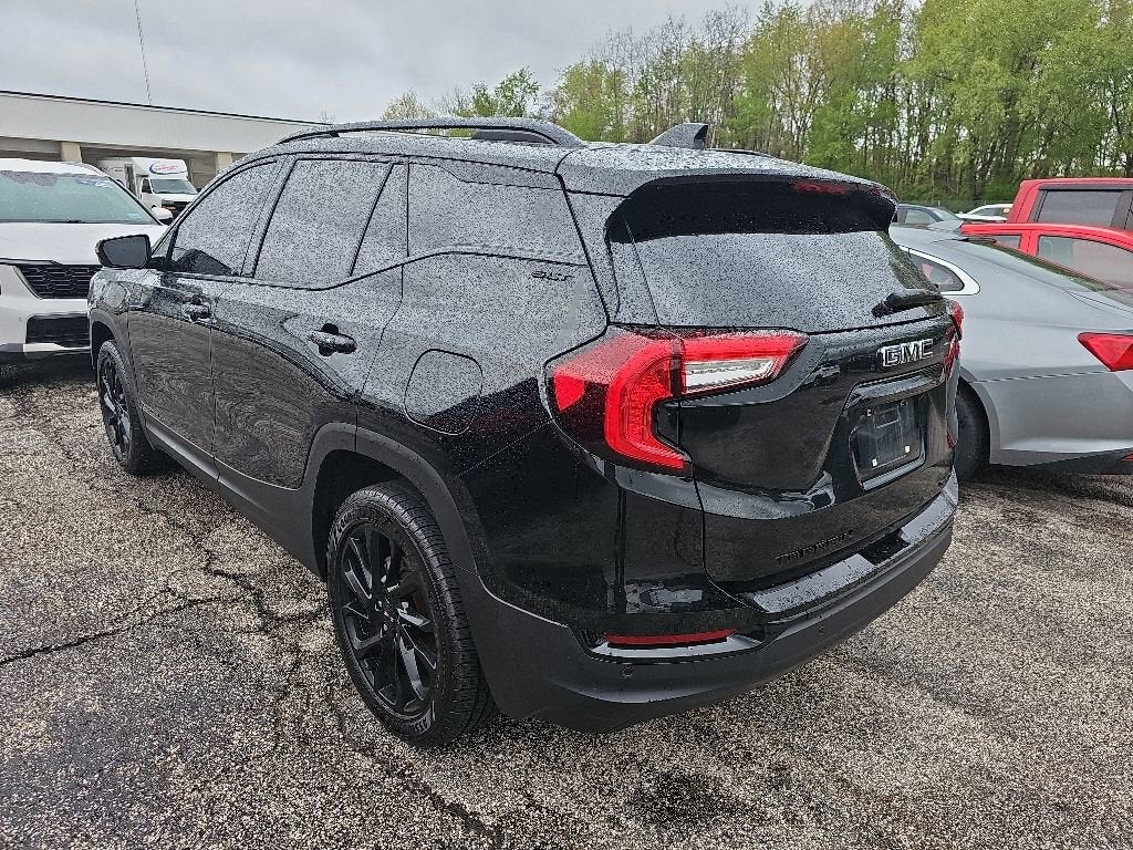 2023 GMC Terrain SLT