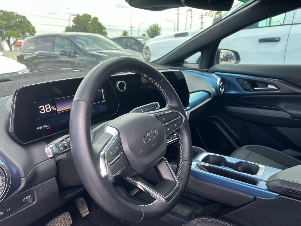 2025 Chevrolet Equinox EV LT